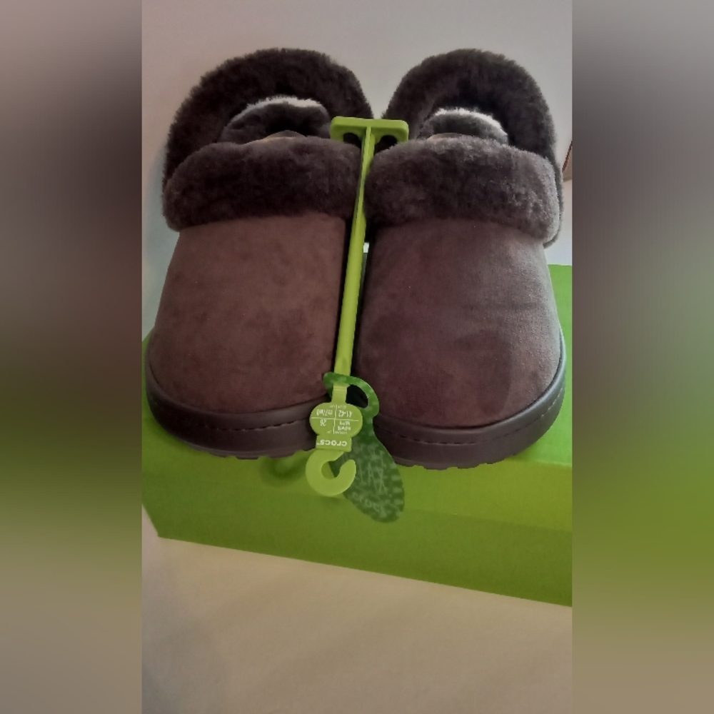 Classic Unforgettable Vegan Suede Clogs - Picture 8 of 11